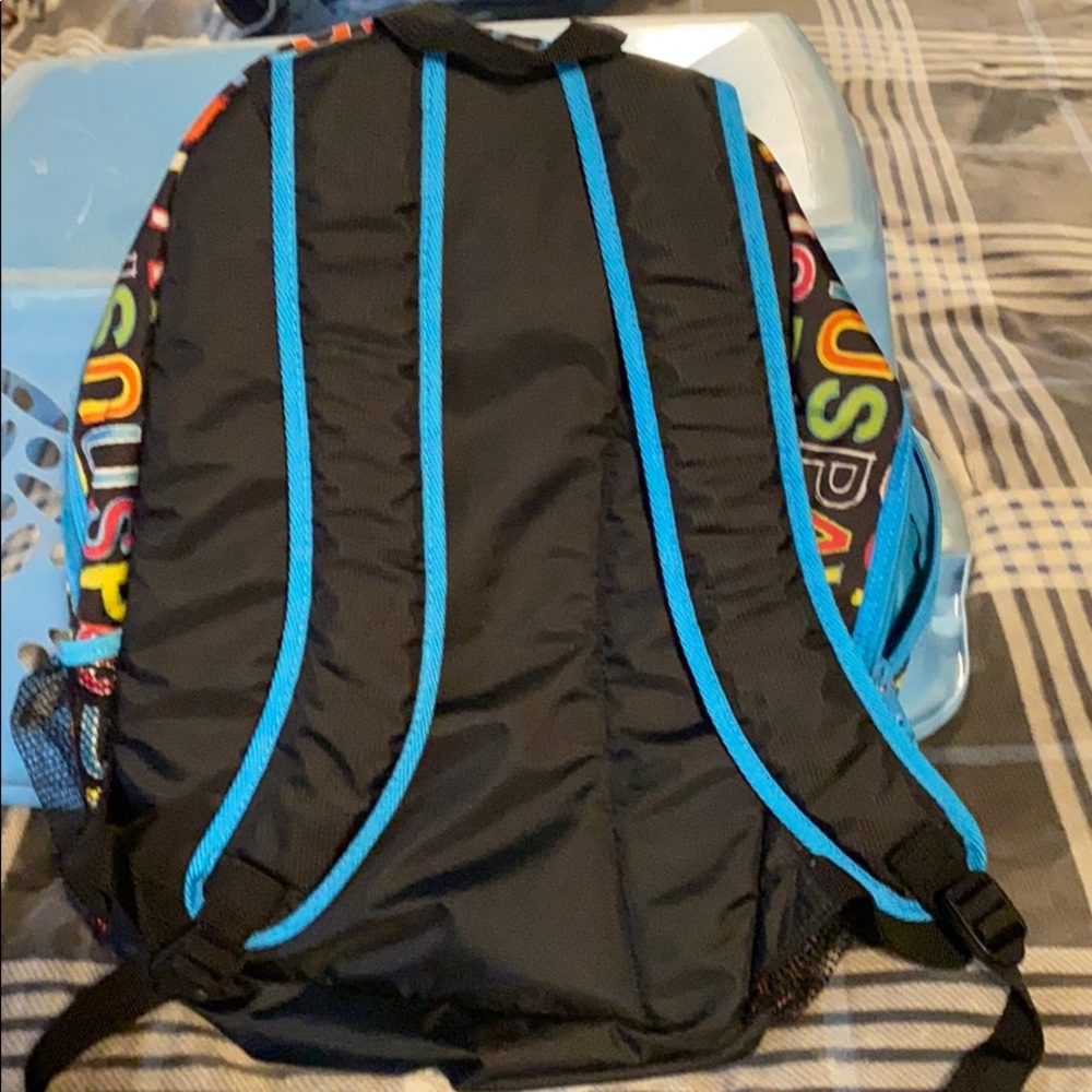 Back pack - Picture 2 of 5